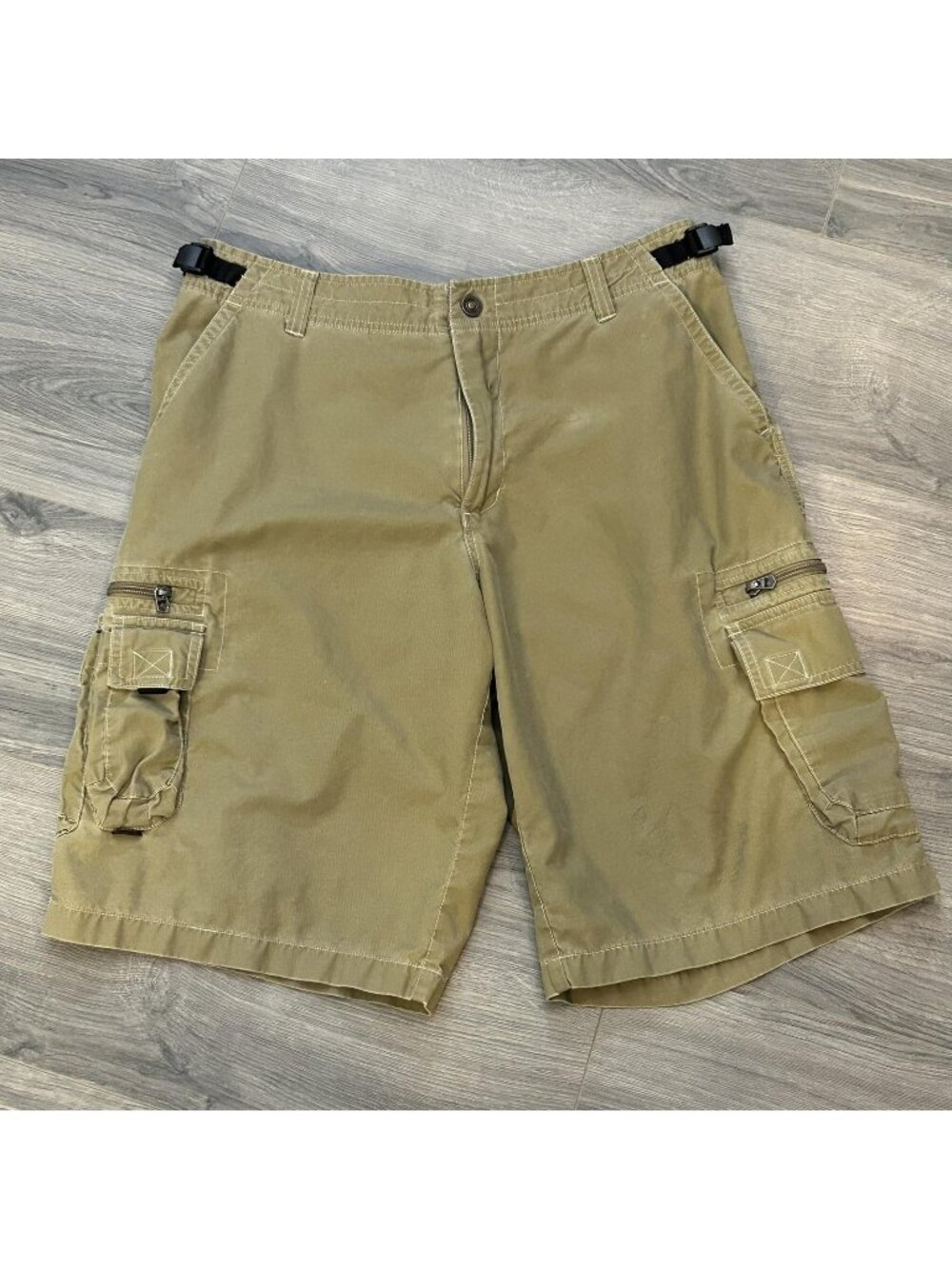 Kuhl Shorts Mens L Beige Cargo Cotton Nylon Outdoor Hiking Adjustable 11 Inseam